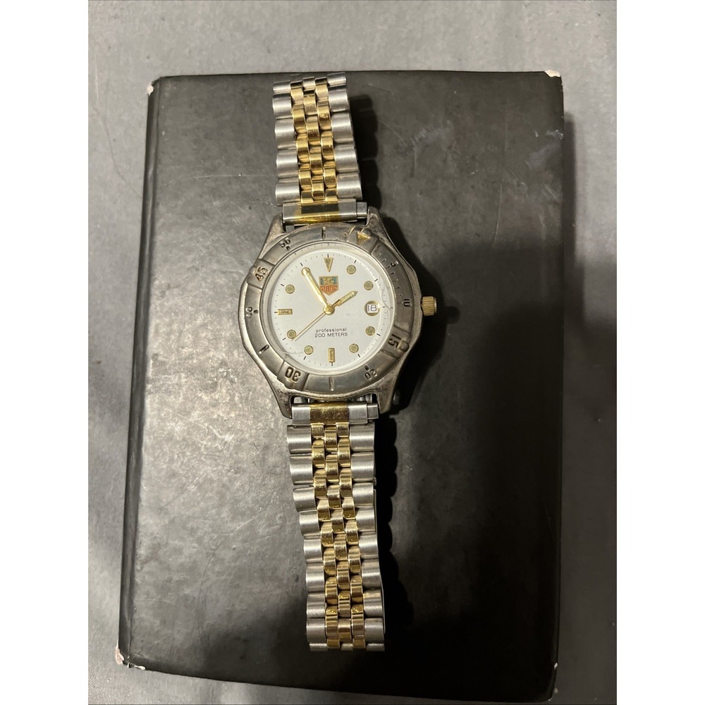 TAG Heuer 1500 Professional 200M 955.706G Silver Dial Two-Tone Quartz Mens Watch